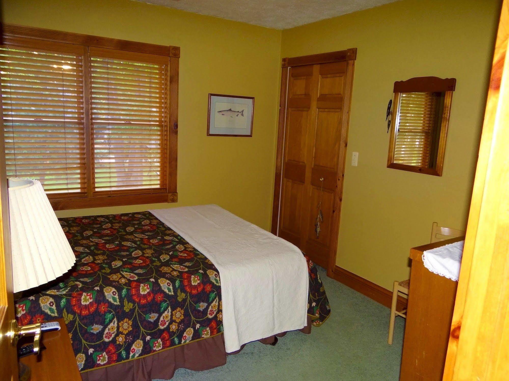 Sunset Resort Prudenville Екстер'єр фото
