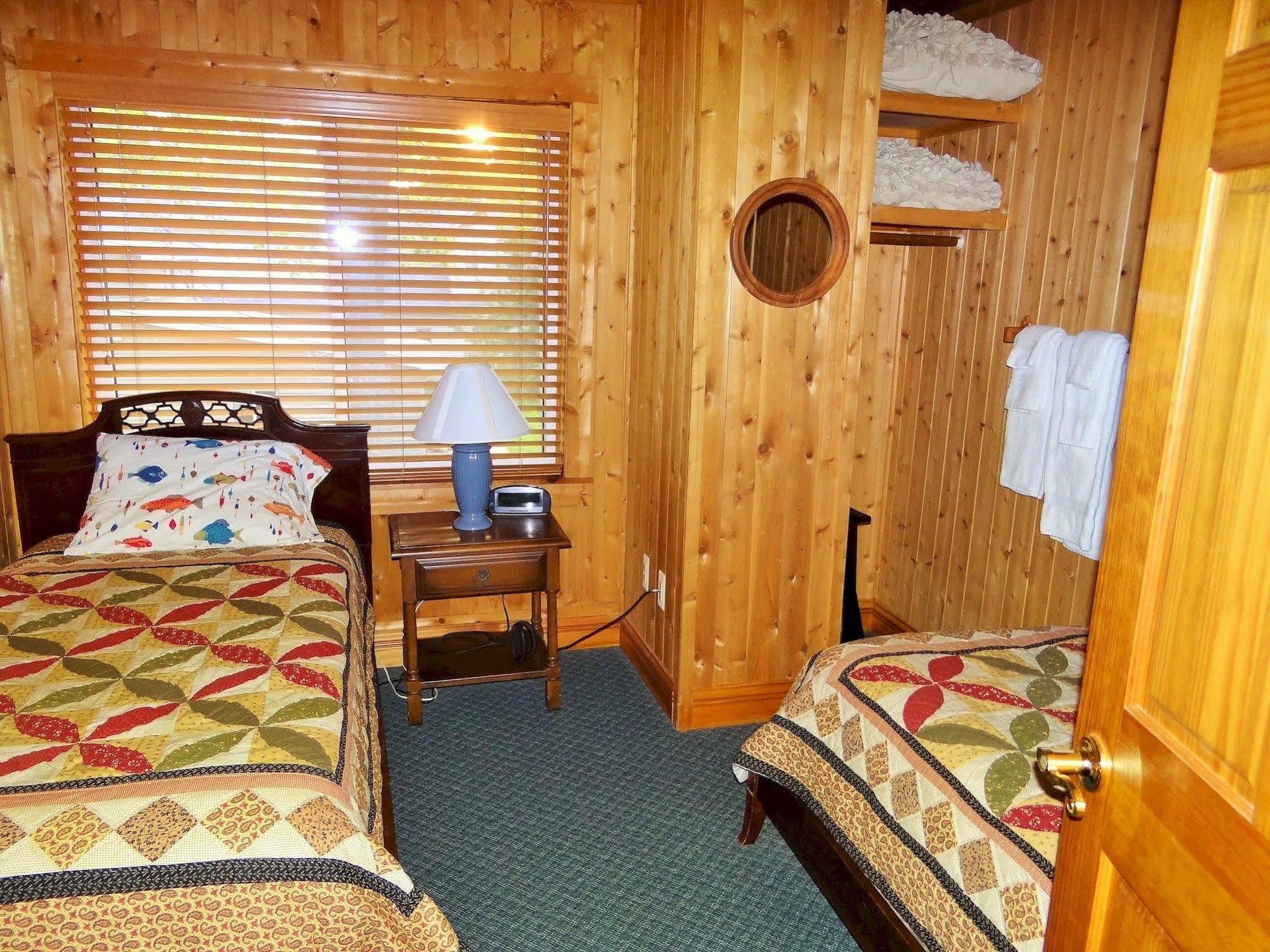 Sunset Resort Prudenville Екстер'єр фото